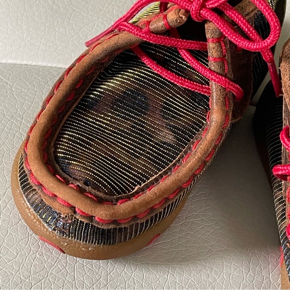 Twisted X toddler shoes size 8 shiny leopard print only worn for pictures - Picture 9 of 10